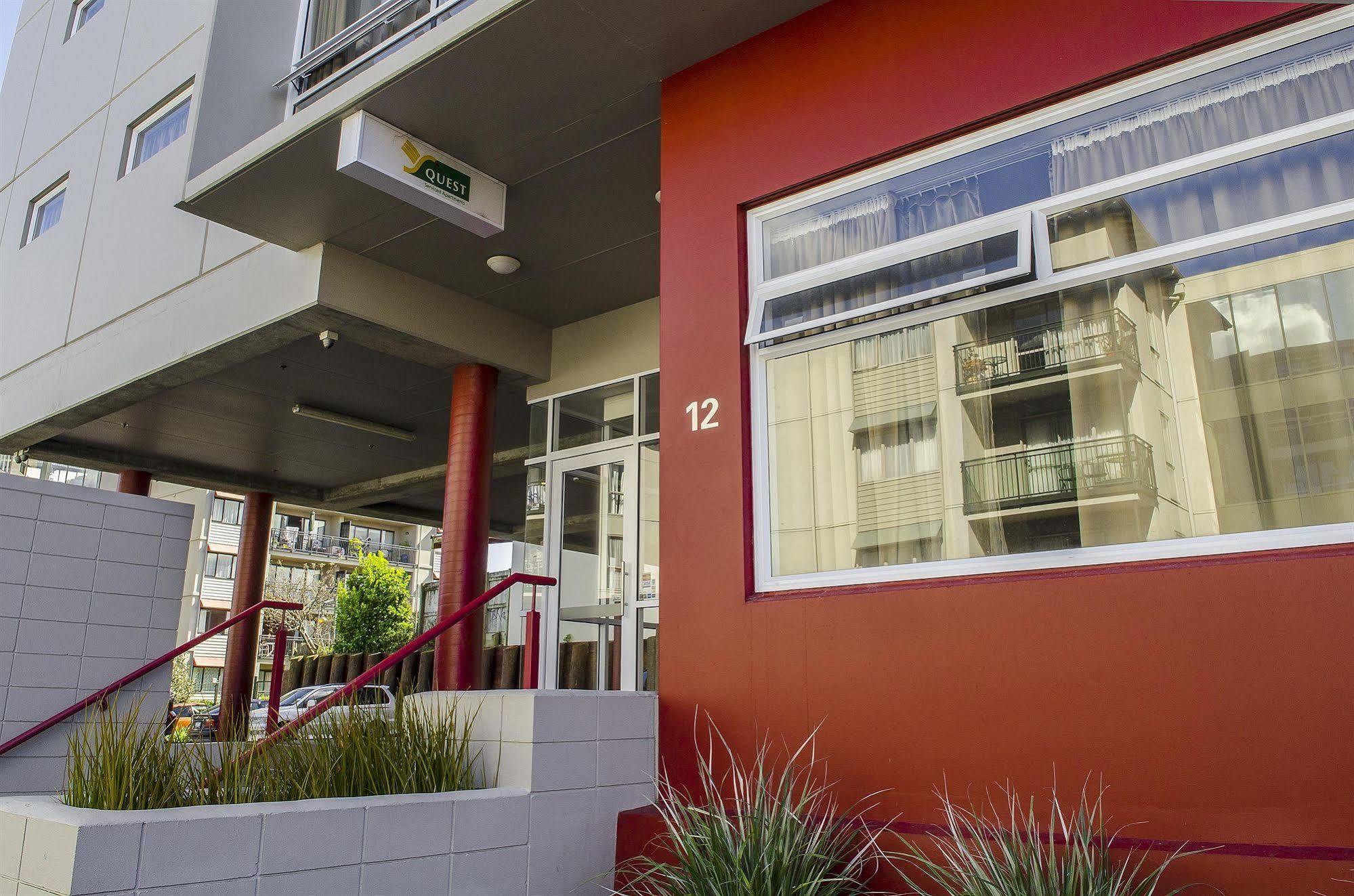 Quest Henderson Serviced Apartments Auckland Bagian luar foto